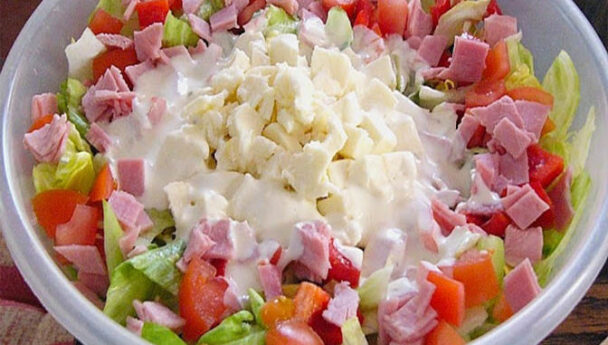 geschmackvoll – CHEFSALAT MIT SCHMAND DRESSING, DER PERFEKTE SNACK ...