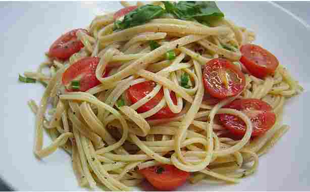 nudeln ,tomatensauce mit frischen tomaten ,lauch knoblauch spaghetti ,nudelauflauf ,pasta rezepte